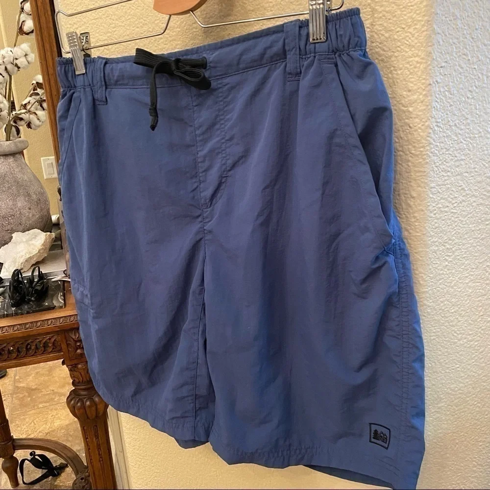 REI Blue Mesh Lined Athletic Shorts Size Medium-Unisex